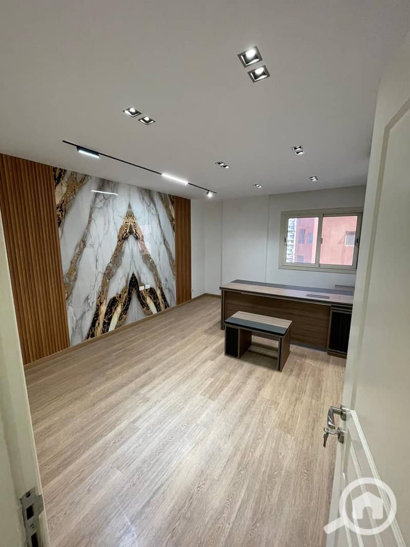 Luxury office for rent on Al-Nasr Main Street, Delta Stars Towers, 350m with air conditioning. - Ansicht 5