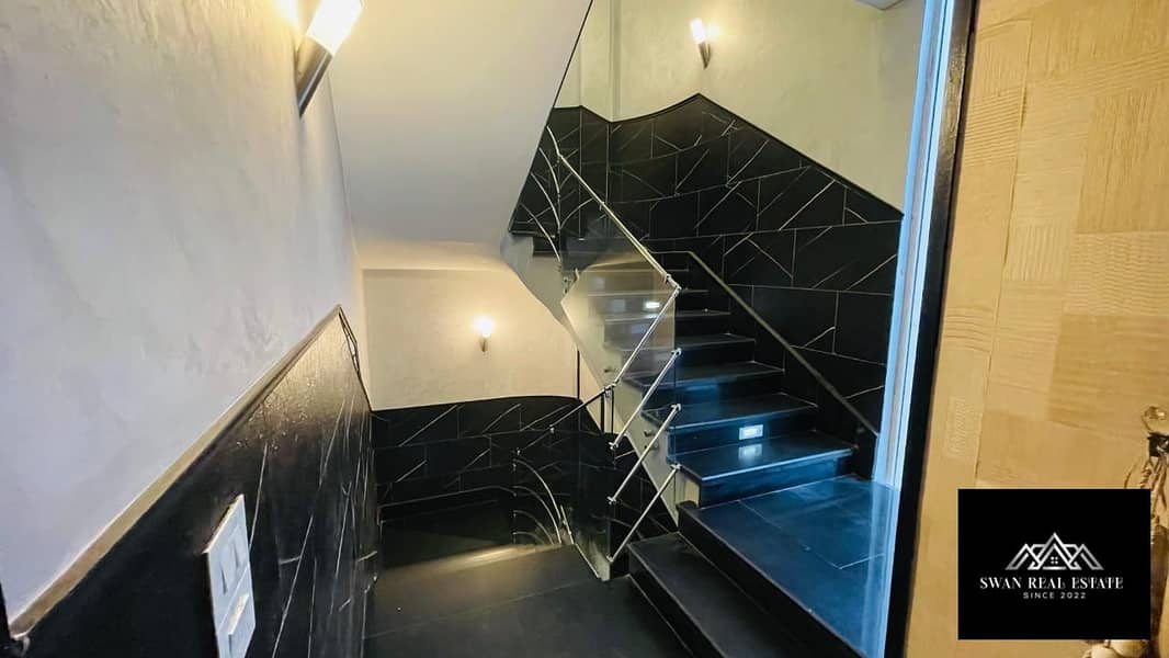 Luxurious 700m² Villa for Sale 4 bedrooms /4 bathrooms in Royal City, Sheikh Zayed – Prime First Row Location Facing Hyperone – pohled 6