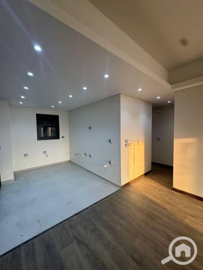 2 Bedroom Apartment for Sale in Sheikh Zayed, Giza - WhatsApp Image 2026-04-21 at 7.52. 26 PM. jpeg 2 Bedroom Apartment for Sale in Sheikh Zayed, Giza - WhatsApp Image 2026-04-21 at 7.52. 26 PM. jpeg