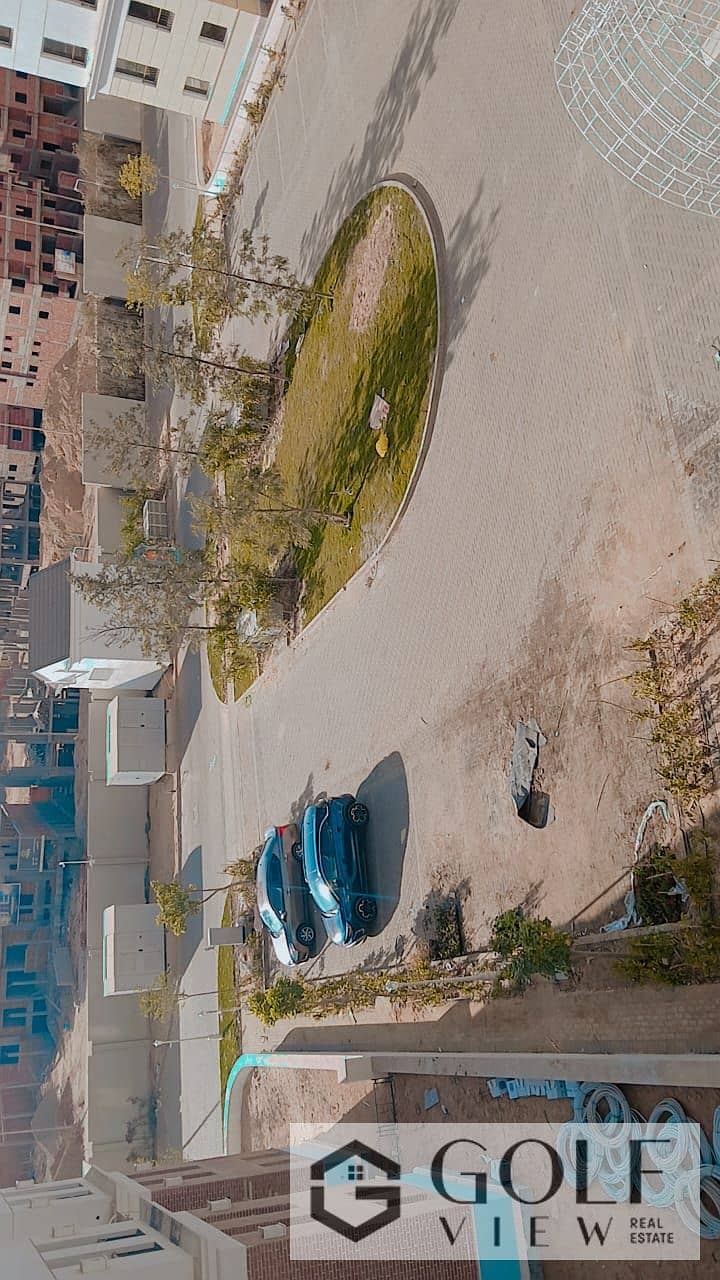 7 1000834643. jpg