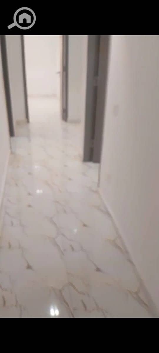3 1000147893. jpg