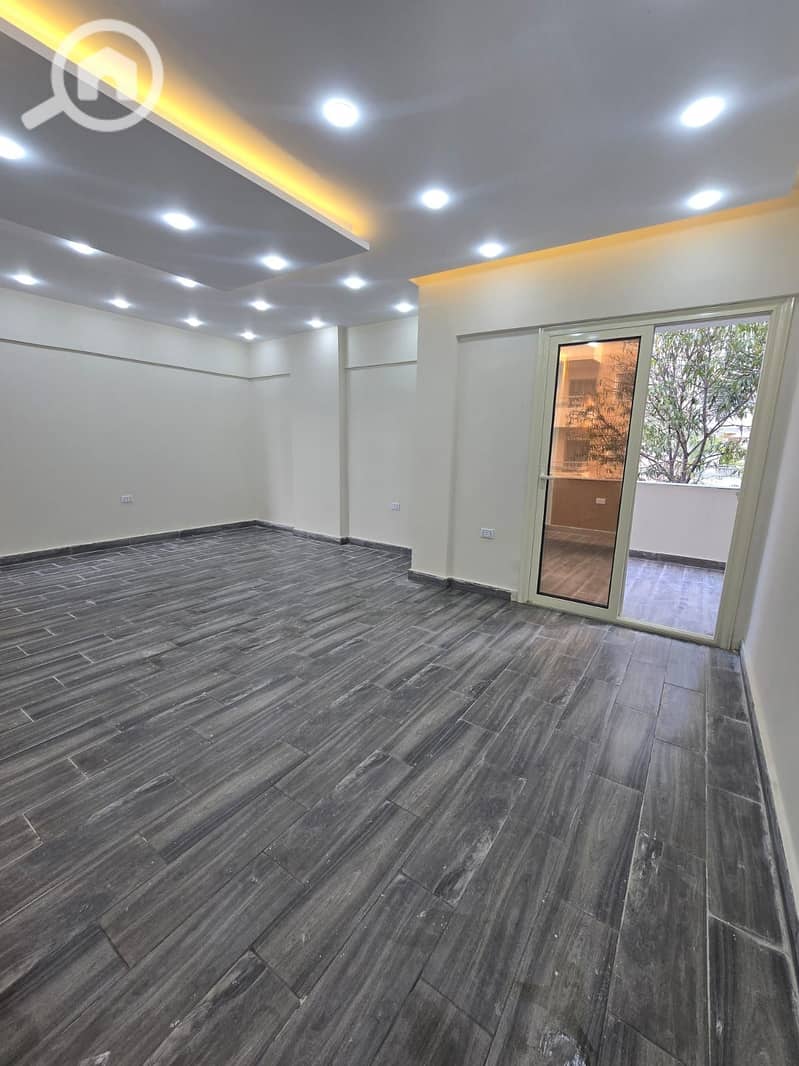 Apartment for sale in Al-Mamoura Beach, first floor, two elevators - Ansicht 5