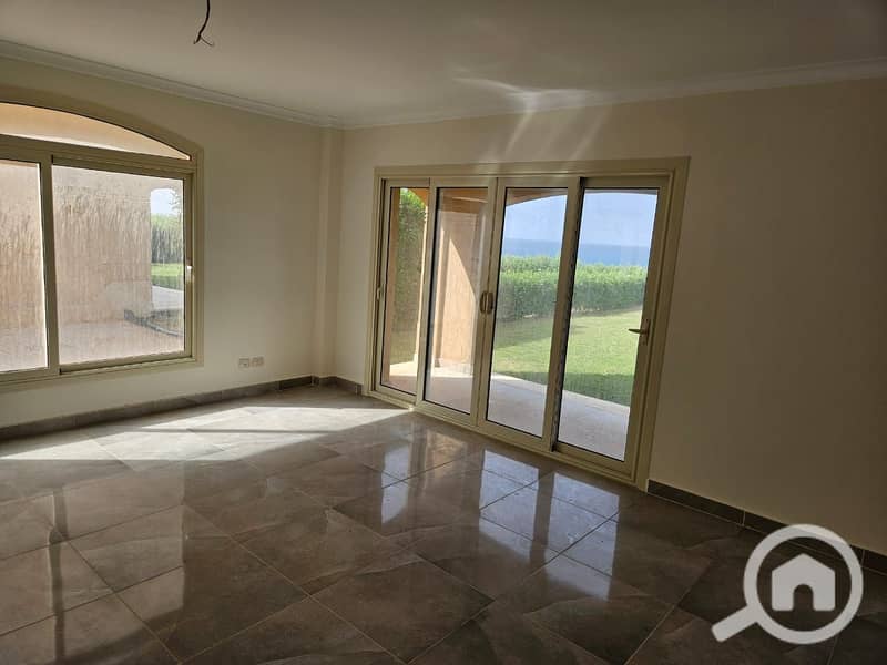 Villa for sale, 4 bedrooms, fully finished, ready for immediate occupancy, resale in Telal Ain Sokhna. - Widok 4
