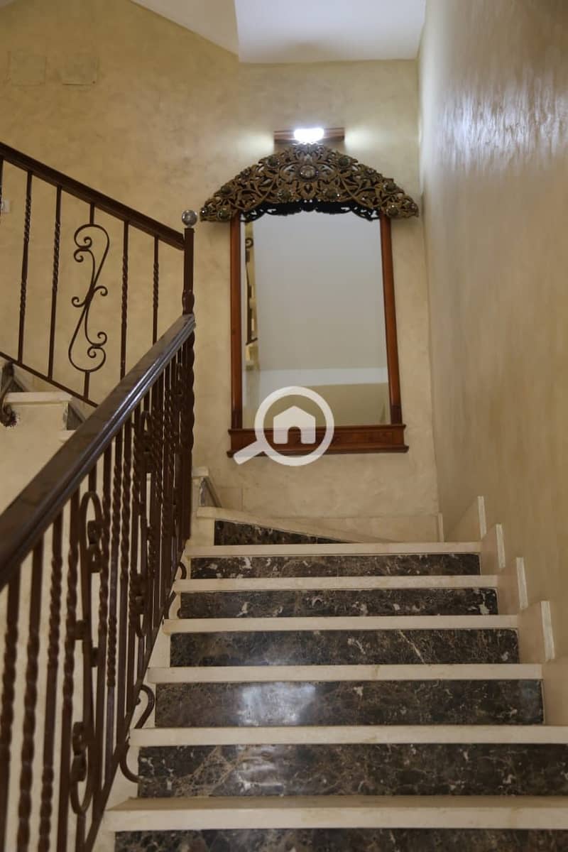 Villa for sale in Royal Valley compound at a special price - Widok 6