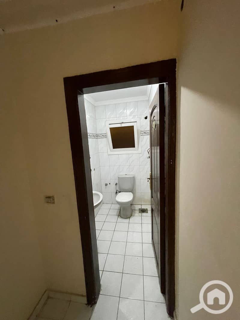 2 1000613870. jpg