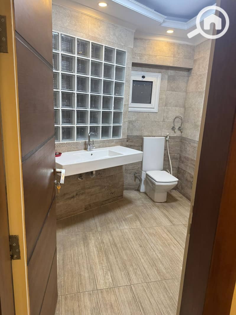 Office for rent on Makram Ebeid Street, 300m in a new tower for all administrative purposes in the finest towers of Nasr City - Widok 4