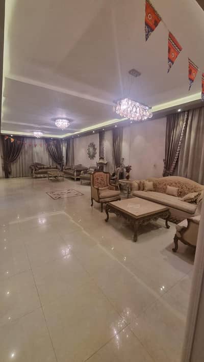 شقة 6 غرف نوم للايجار في القاهرة الجديدة، القاهرة - Apartment for rent 2nd District . 5th settlement.