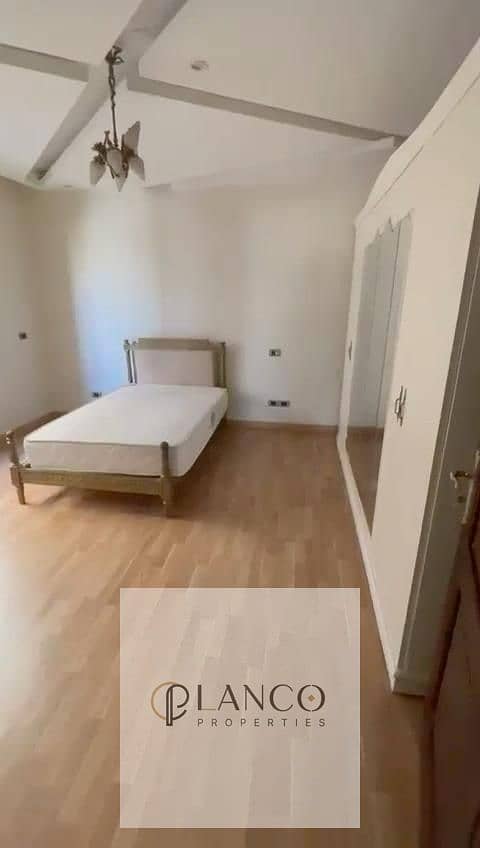 a distinctive apartment inside New Giza , directly in front of the club, 6 october - Aanzicht 5