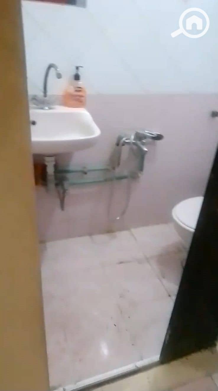 Code 545 licensed administrative office 75 square meters Mohamed Farid main street distinguished location - Fler