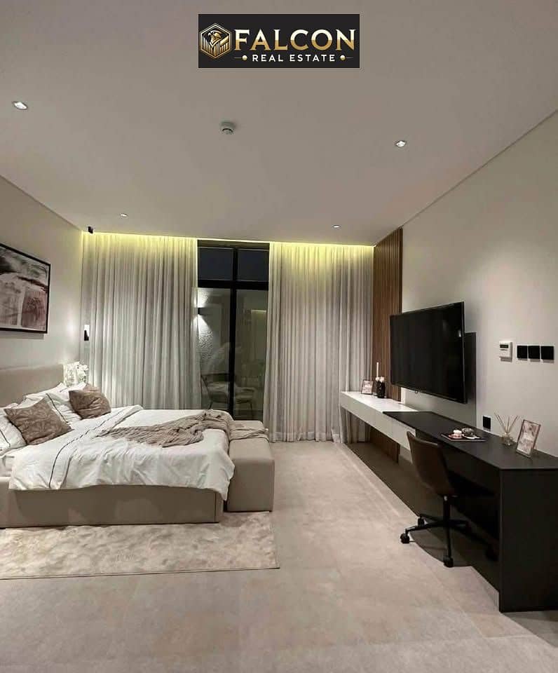 High end finished 3floors villa with panoramic view on landscape for sale with installments 15 years next to sodic opposite shorouk mins to new cairo - Więcej