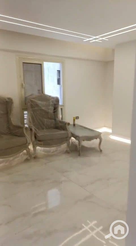 8 1000254176. jpg