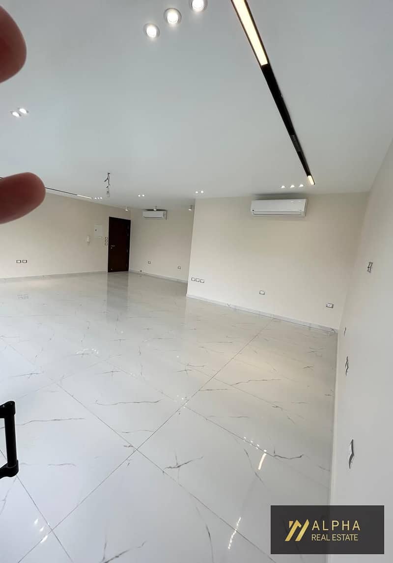 5 1000922185. jpg