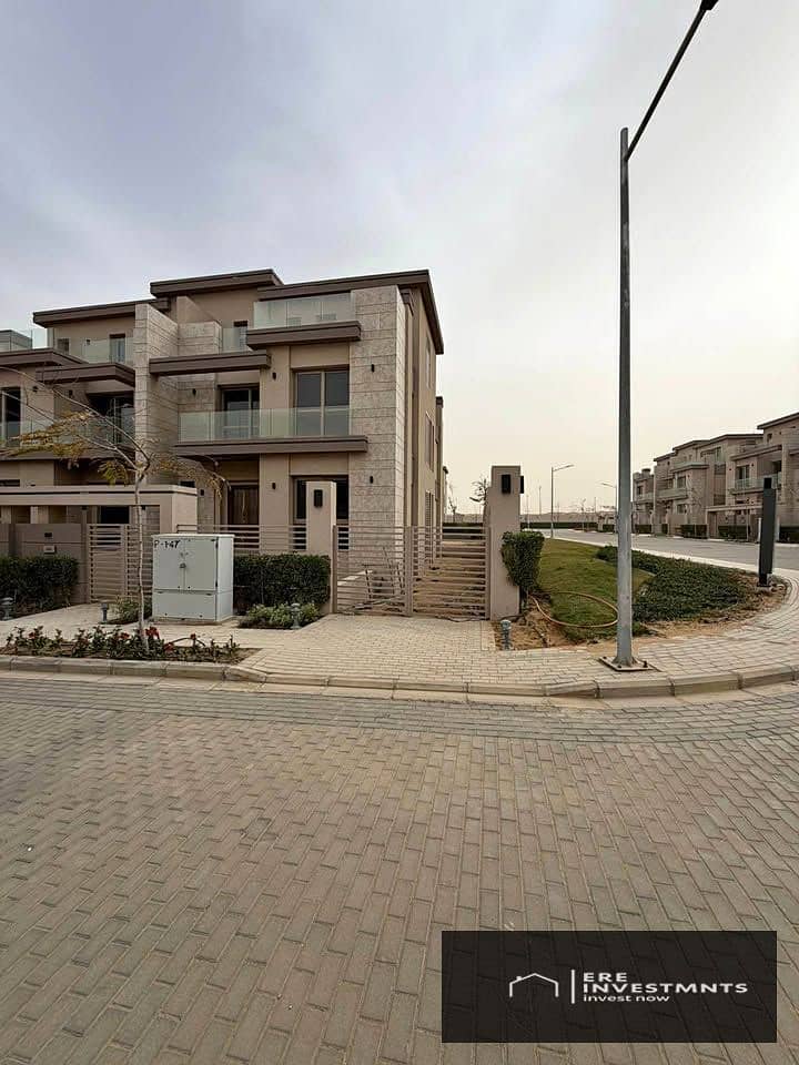 Lowest price middle townhouse for sale, ready to move in, with a landscape view in La Vista City, New Administrative Capital - Mehr