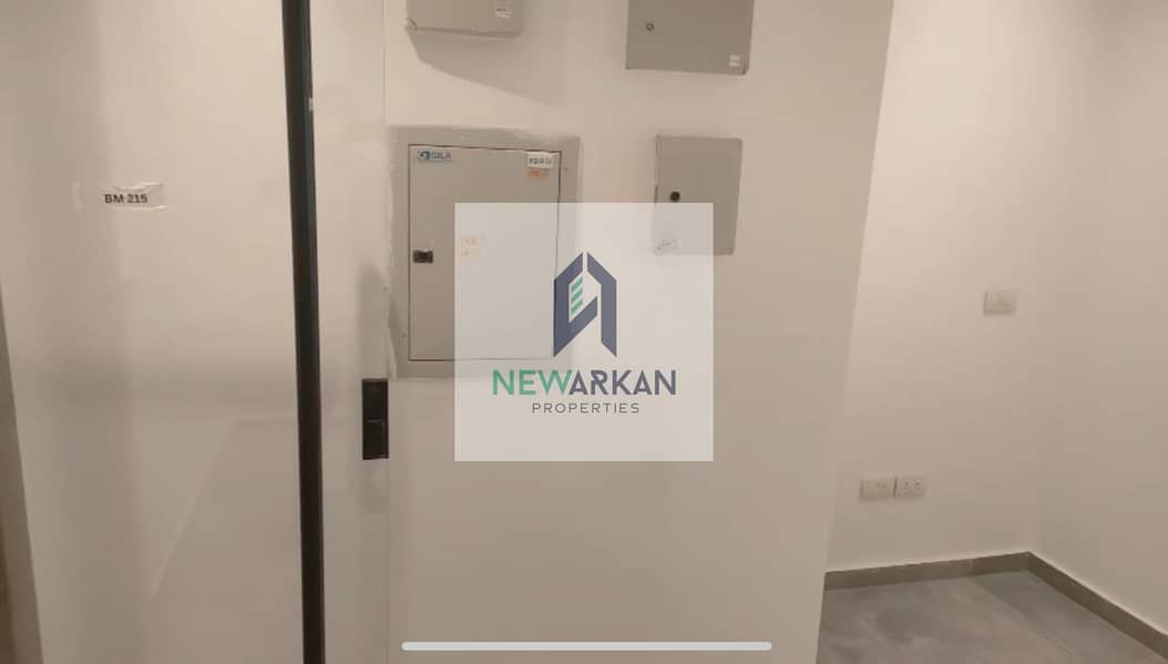 50m² clinic for rent in Centrada, opposite Mall of Arabia and next to Juhayna Square. Prime location, finished with air conditioning. - Więcej