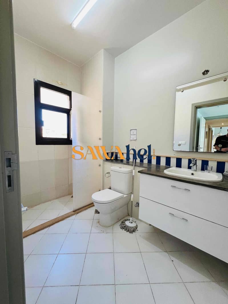 15 52ed99d6-cc44-485e-815c-acd5eaa4bd70. jpg