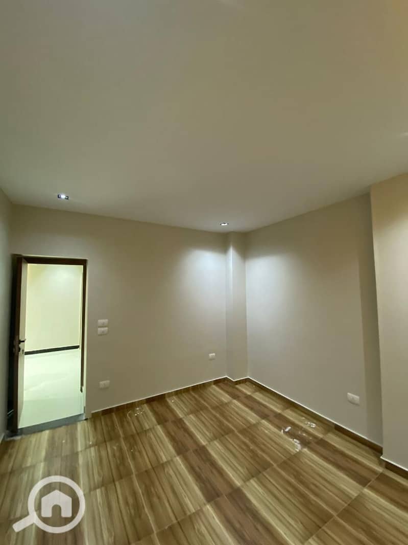 Finished Apartment For Sale in District 16 – Sheikh Zayed Ready to Move -Prime Location Next to Beverly Hills Compound - Ansicht 4