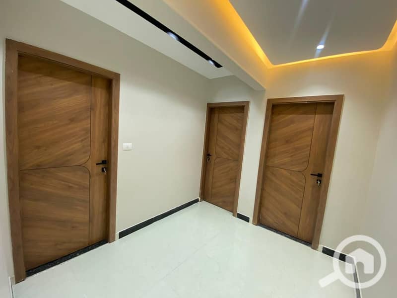 Finished Apartment For Sale in District 16 – Sheikh Zayed Ready to Move -Prime Location Next to Beverly Hills Compound - Ansicht 5