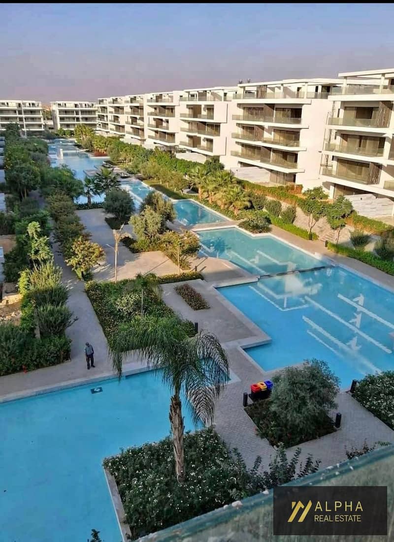 Fully furnished apartment for rent in Lake View Residence New Cairo 144 sqm 2 bedrooms 3 bathrooms lake view parking slot storage room modern furnitur – pohled 2