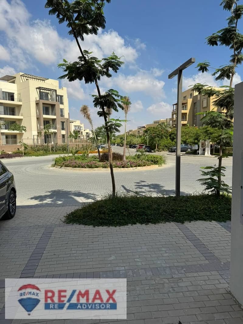 Townhouse middle for sale in palm parks Fully Finished Ready to Move - Widok 3