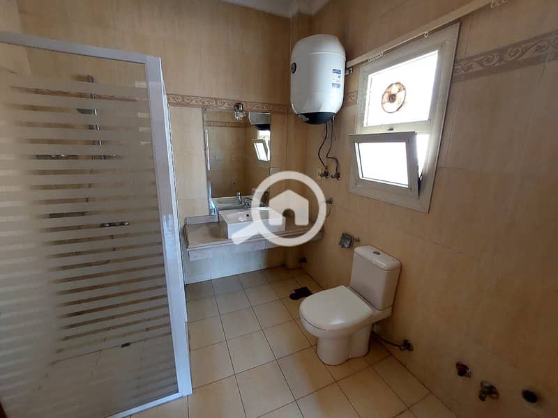 Grand Residence Compound For Rent Stand Alone Villa 5 Master bedrooms 2 Living Rooms 7 bathrooms 1 Nanny’s room - Air conditioning Kitchen Dressing – pohled 4