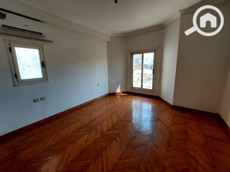 Grand Residence Compound For Rent Stand Alone Villa 5 Master bedrooms 2 Living Rooms 7 bathrooms 1 Nanny’s room - Air conditioning Kitchen Dressing – pohled 5