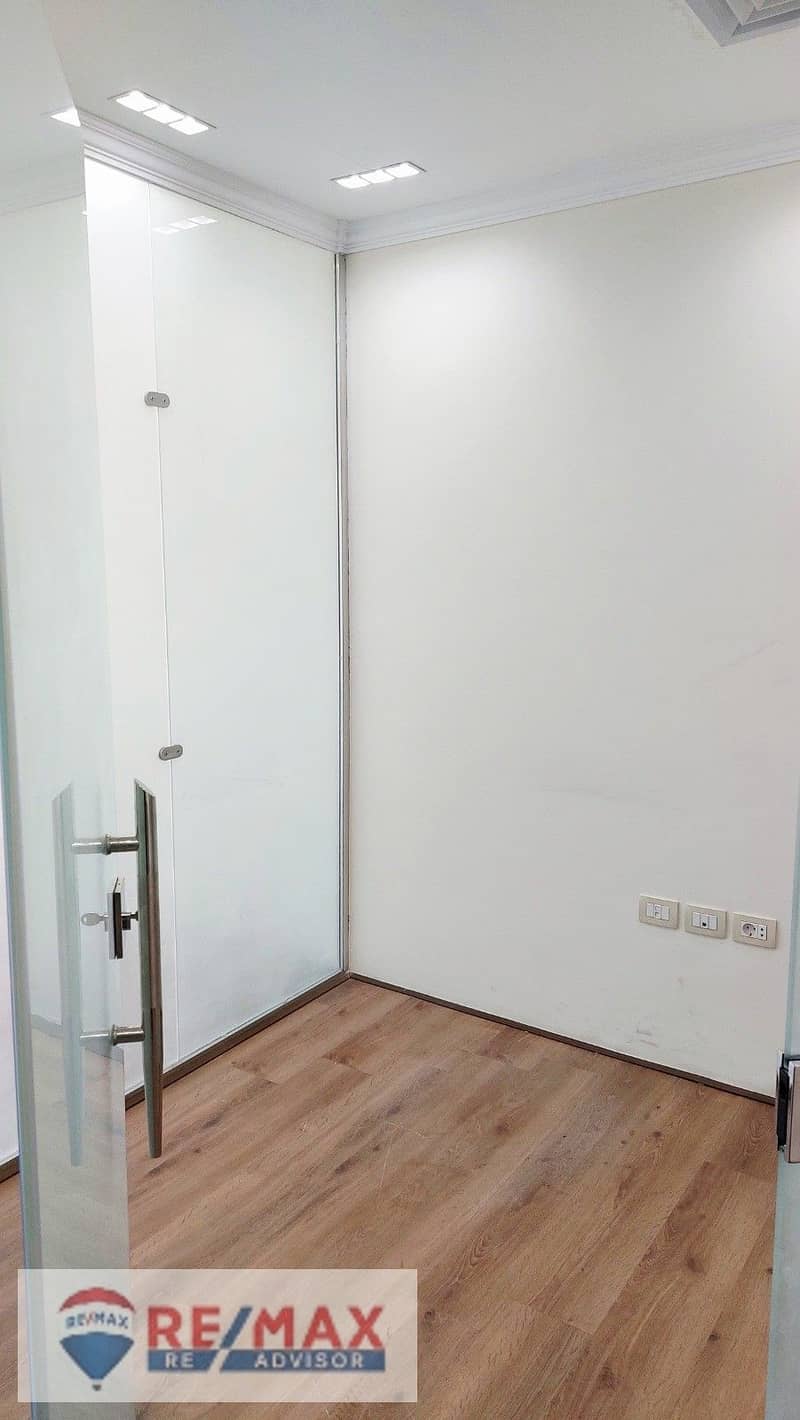 Luxury, fully-finished administrative office for rent in The Polygon - SODIC Sheikh Zayed - Ansicht 6