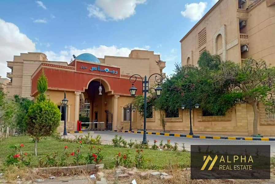 Luxury Ground Floor Apartment with Private Garden for Sale in Remas Compound, New Cairo - Widok 3