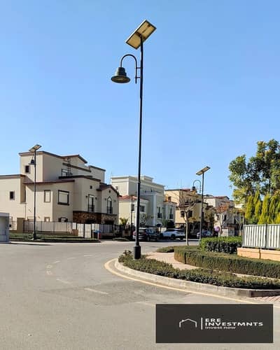 5 Bedroom Villa for Sale in New Cairo, Cairo - Mivida (361). jpeg