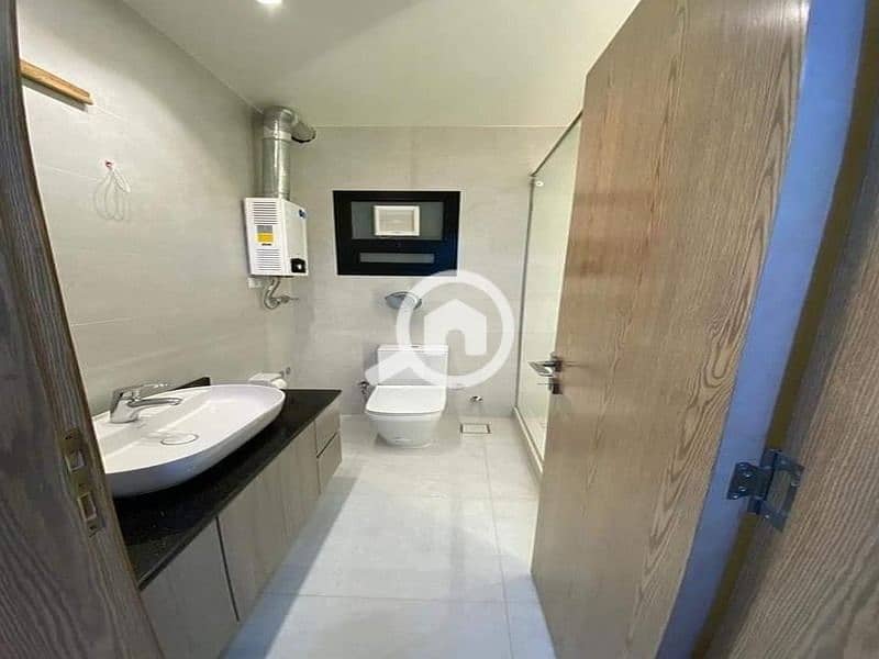 Chalet for sale, ready to move with a 10% down payment, divided into 3bedrooms in Ain Sokhna, La Vista Ray Village - Ansicht 4