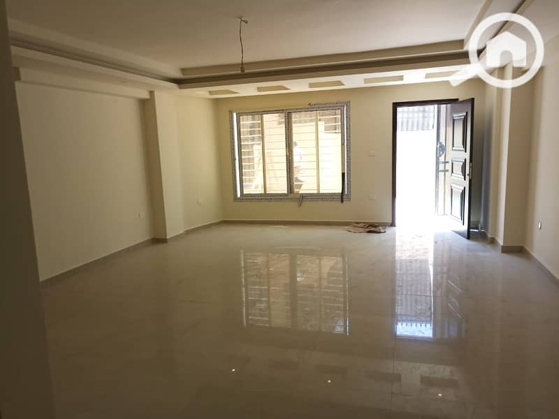 Ground Floor Apartment with Garden – 300 sqm for Rent in First Settlement, Al-Banafseg 6 - Widok 6