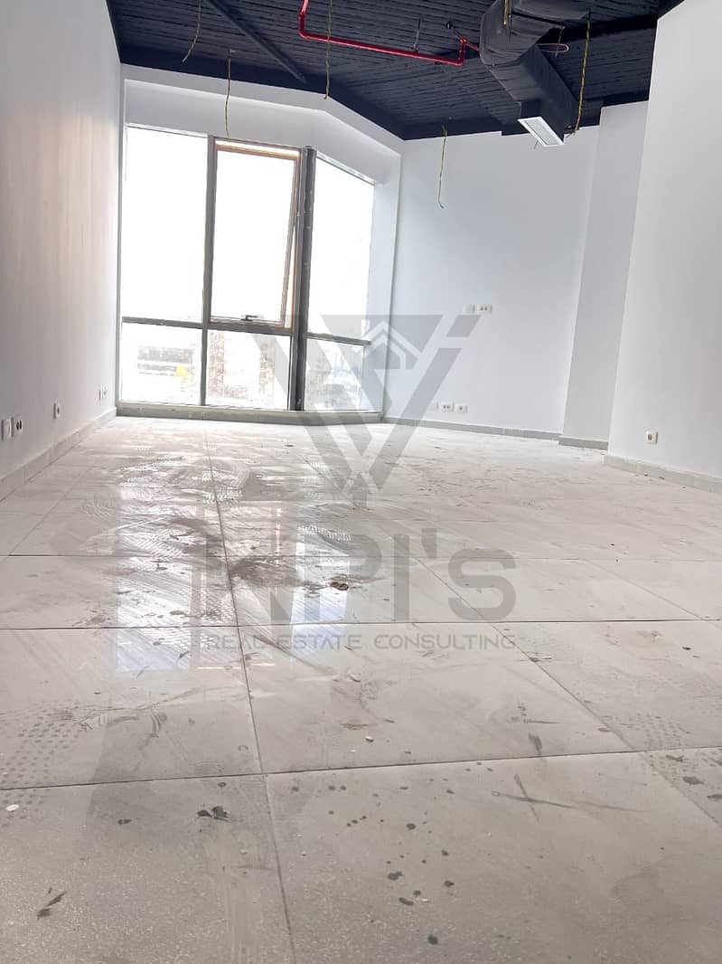 Fully finished office for rent with air conditioning in a prime location within the bank complex - open space - Widok 4