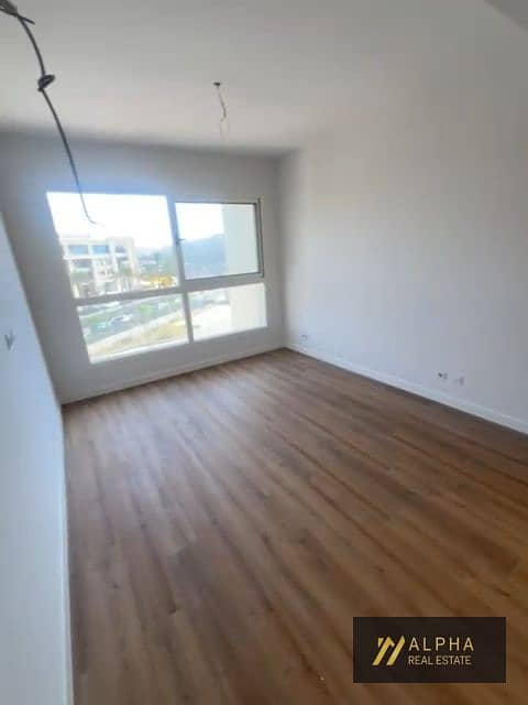 4 1000926003. jpg