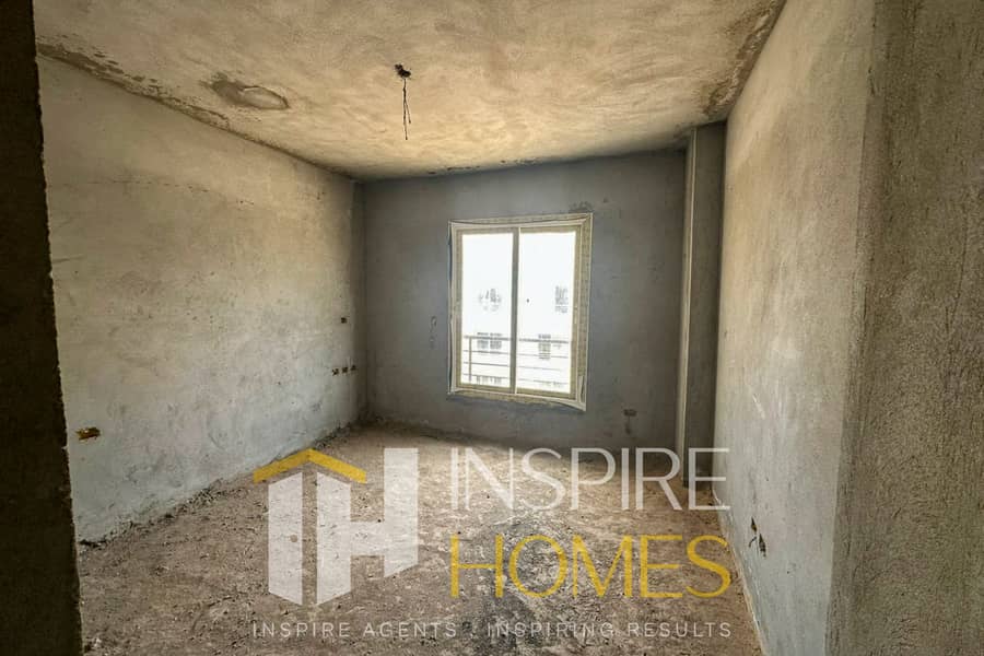 Apartment for Sale – 4 Bedrooms Including 2 Master Bedrooms + Roof – pohled 6