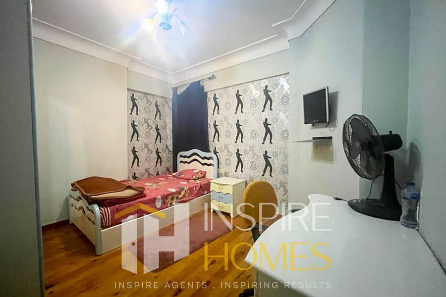 Furnished apartment for rent, 175 sqm – direct sea front - Więcej