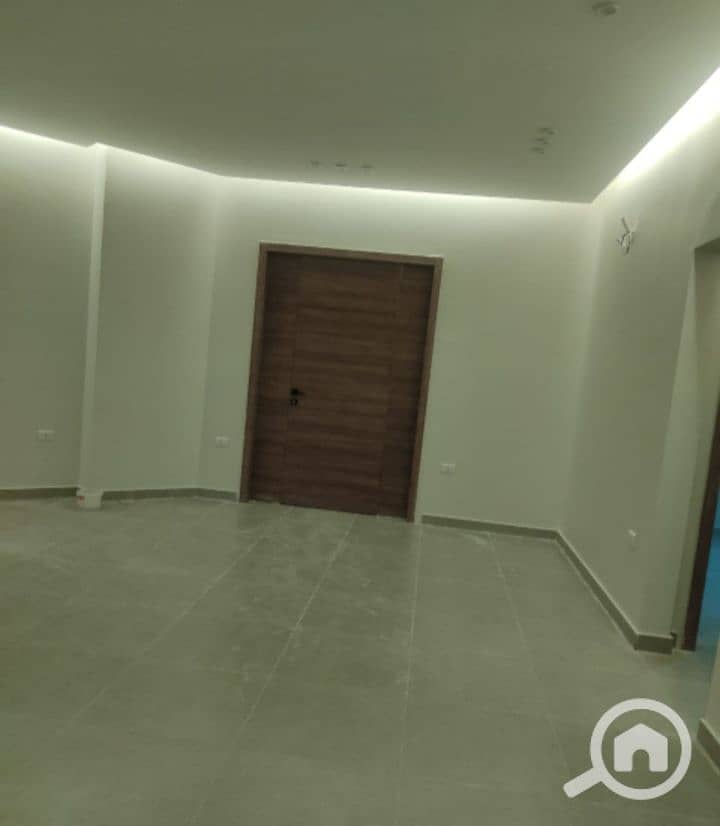 Apartment with a modern kitchen finishing - Widok 4