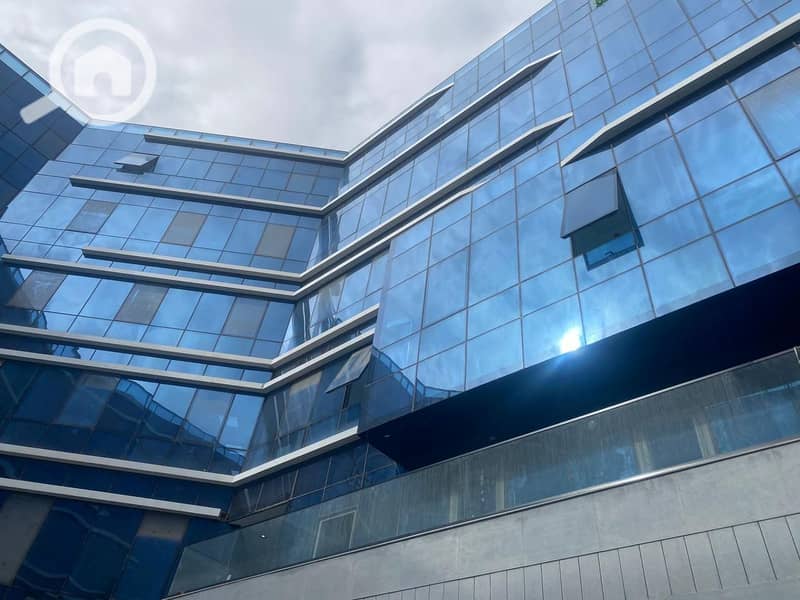 Office or clinic for rent, fully finished with air conditioning, in the heart of the banking district, amidst the largest medical complex, overlooking - Ansicht 3