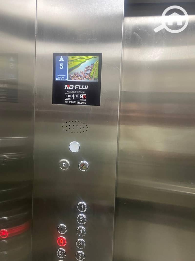 Office or clinic for rent, fully finished with air conditioning, in the heart of the banking district, amidst the largest medical complex, overlooking - Mehr
