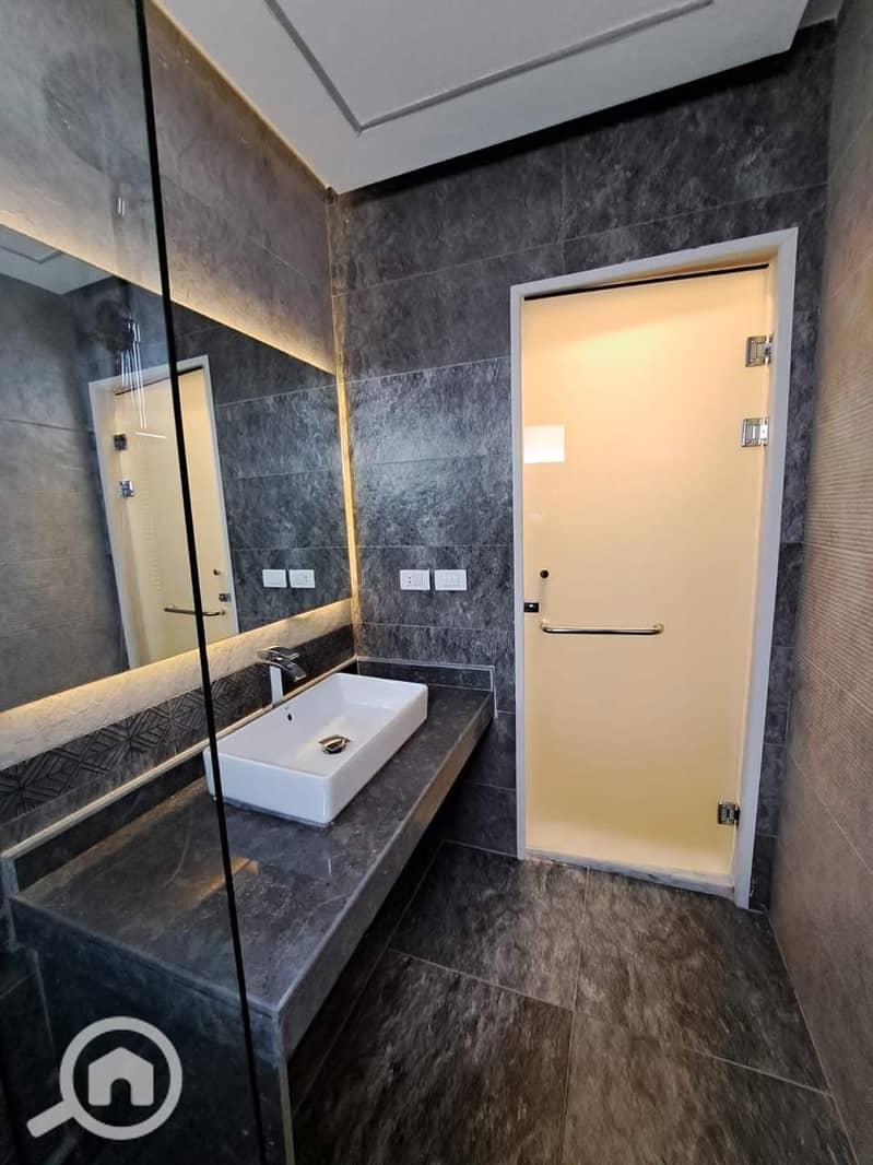 Now receive a town villa immediately in a prime location with a spacious area in the heart of Sheikh Zayed. - Ansicht 5