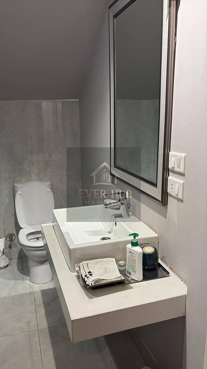 Twin House for Sale Hadayek El Mohandeseen Compound Sheikh Zayed Opposite Saudi Market Super Lux 3-Car Garage Ready to Move - Widok 6