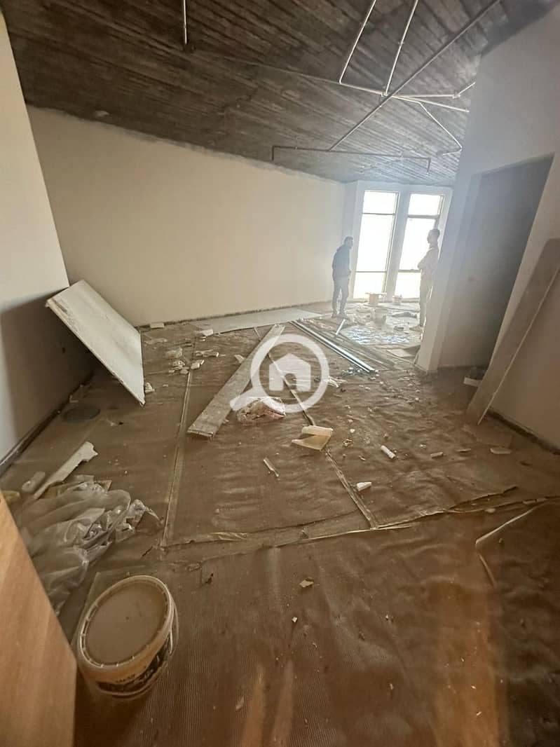 Office 86 M 3 rooms, bathroom, and kitchen in Mall West Gate, First District, 6th of October - Widok 3