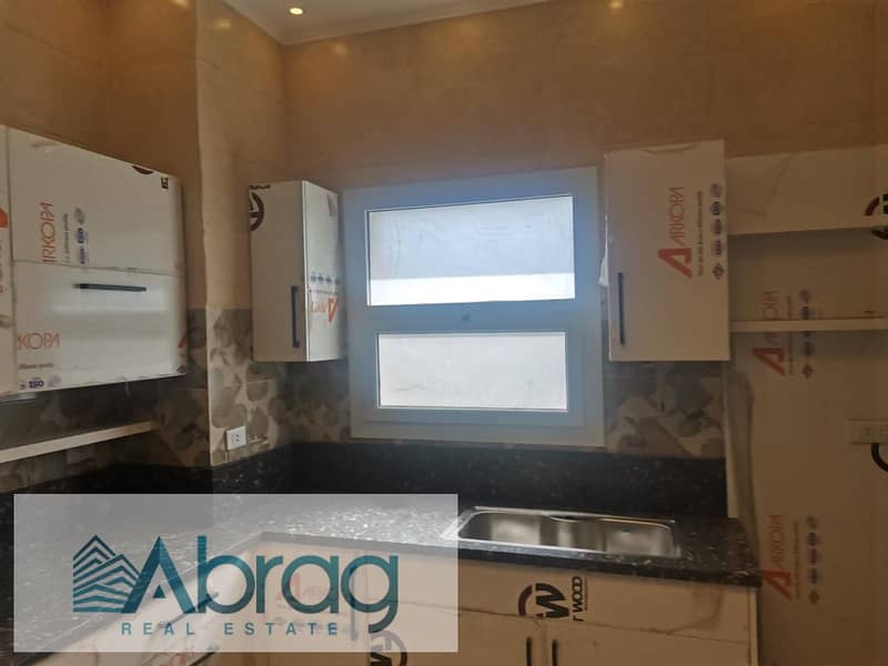 For rent: Corner townhouse, 364 sq m, kitchen and air conditioning, super deluxe, Etapa Compound, Sheikh Zayed - Ansicht 5