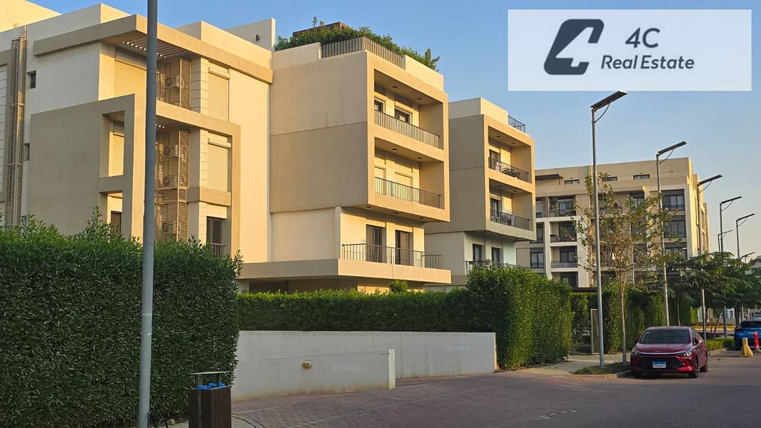 Apartment with Garden for Sale in Compound Marasem Fifth Square – 70 sqm Garden Fully Finished with ACs - Vista 3