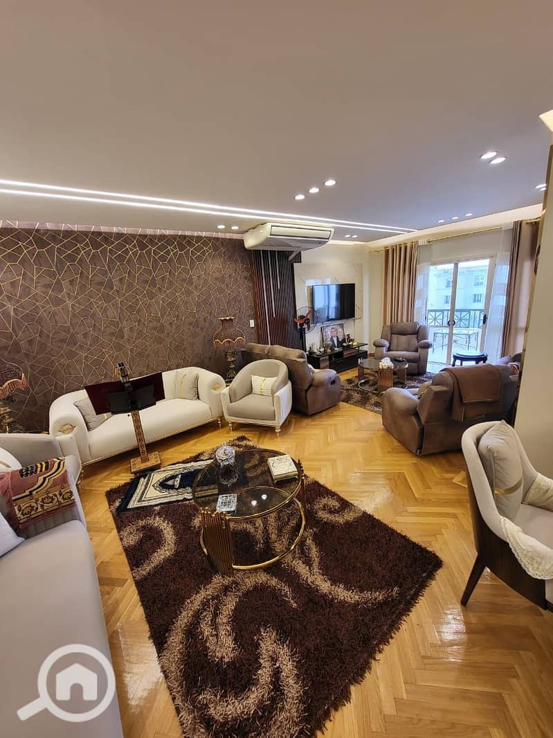 Apartment in El Khamayel For Sale – Phase One – Sheikh Zayed Prime Location Near Hyper One Gate - Ready to move - Widok 5