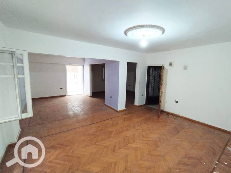 Apartment for sale 160m / Stanley between the tram and the sea, 90s buildings, licensed with open views. - Ansicht 2