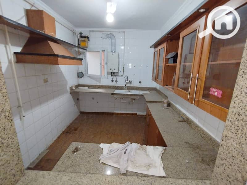 Apartment for sale 160m / Stanley between the tram and the sea, 90s buildings, licensed with open views. - Ansicht 5