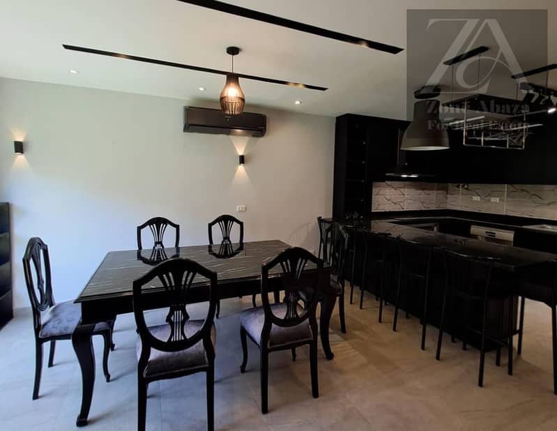 Penthouse for rent, great deal, with kitchen, air conditioning, dressing room, and water heaters, in Stone Residence Compound, Katameya, Cairo. 5 rooms. – pohled 3