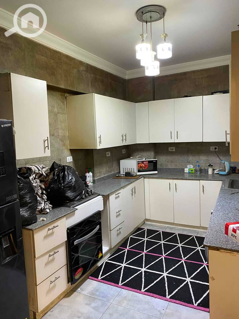 Apartment for sale 155m in Grand Gate compound, the most luxurious compound in Zahra Al-Maadi, ultra super lux with furniture and appliances, a great deal. - Widok 4