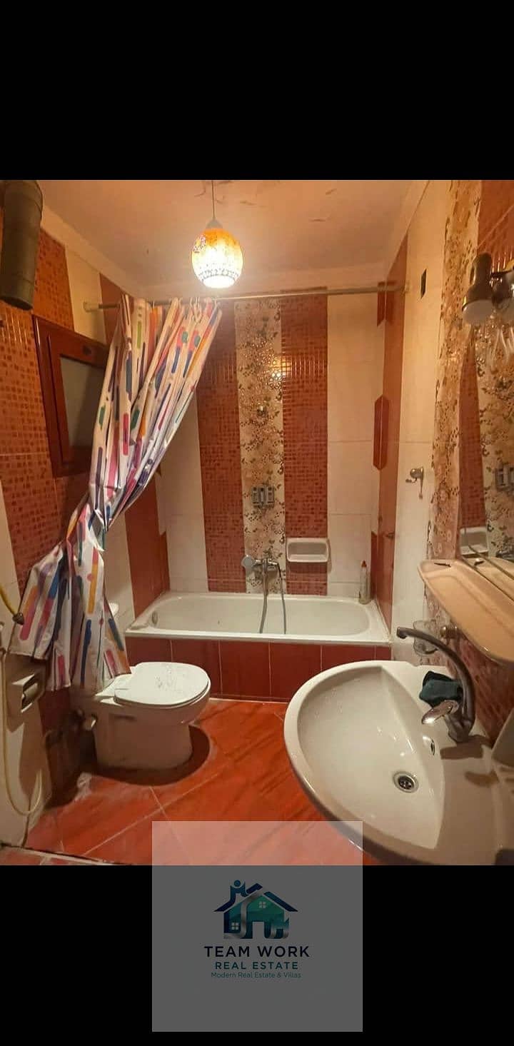 For legal rent: 108 sq m, 3 bedrooms, super deluxe, with an "old meter" next to Hyper One - Ansicht 4