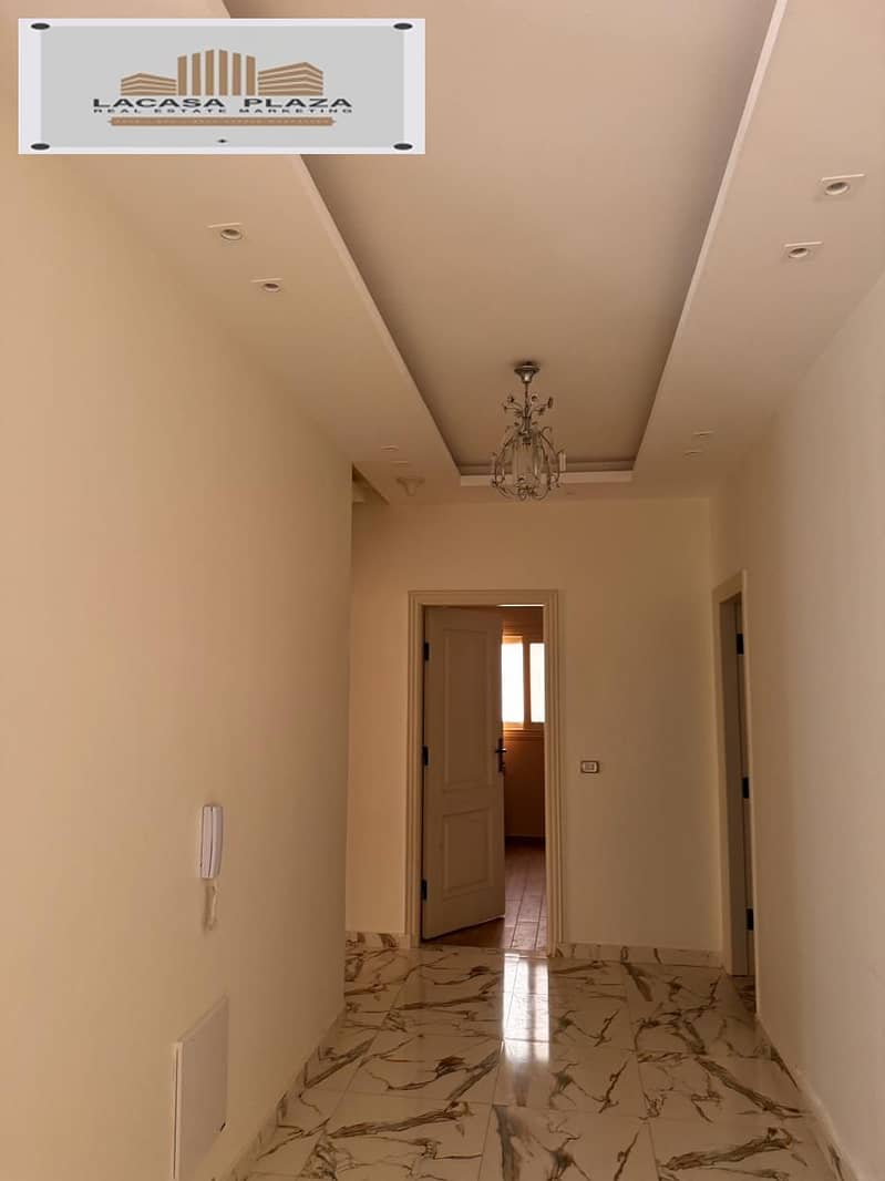 For rent, a vacant apartment in Compound Zayed Heights 250m, 4 rooms, 3 bathrooms, ground floor. - Widok 2