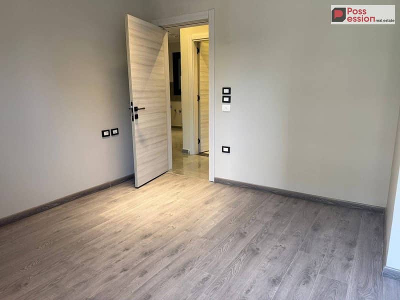 Fully Finished 4-Bedroom Apartment with garden for Sale in Patio Oro New Cairo - Widok 4